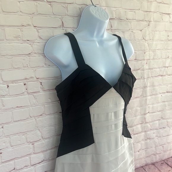 NWOT BCBGMAXAZRIA Canvas strips satin mini dress size 8 - Picture 7 of 9